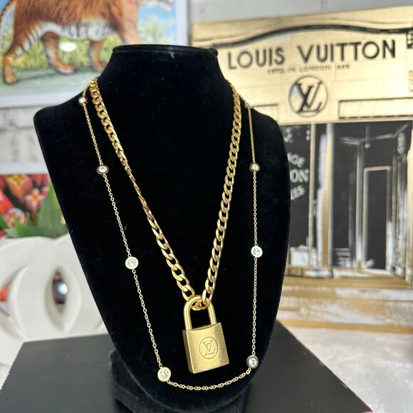 Louis Vuitton auth vintage Lock comes with chains for necklace Great Gift CUTE! - Picture 2 of 6